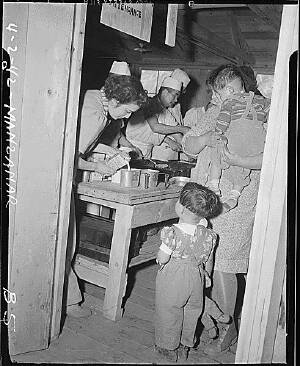 Milk and juice for children, Manzanar, 1942