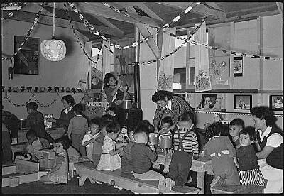 Kindergarten, Gila River, 1943