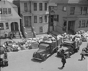Moving, Oakland, 1942