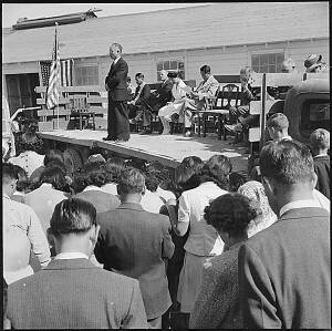 Dedication prayer, Topaz, 1942