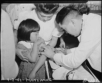Vaccination, Manzanar, 1942